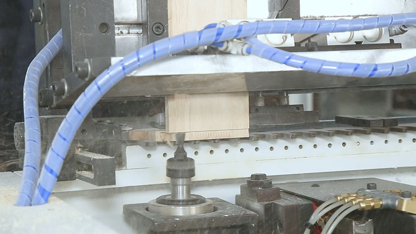 Espigadora de cola milano CNC