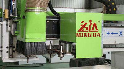 Centro de trabajo CNC de 3 ejes 